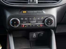 Ford Kuga (2023) thumbnail 25