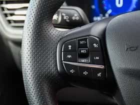 Ford Kuga (2023) thumbnail 31