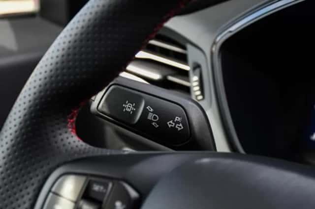 Ford Kuga (2023) thumbnail 32