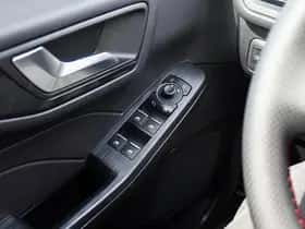 Ford Kuga (2023) thumbnail 33