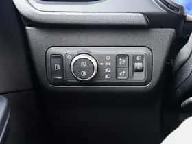 Ford Kuga (2023) thumbnail 34
