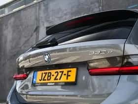 BMW 330 (2023) thumbnail 12