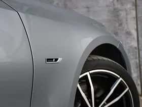 BMW 330 (2023) thumbnail 15