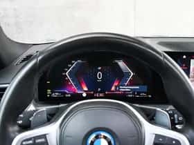 BMW 330 (2023) thumbnail 33