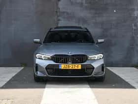 BMW 330 (2023) thumbnail 5