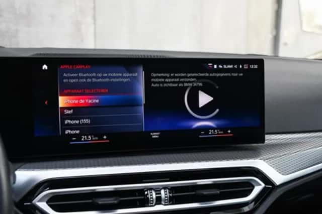 BMW 330 (2023) thumbnail 44