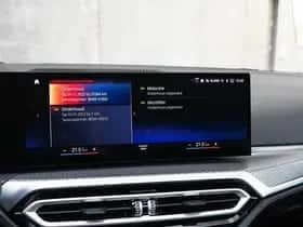 BMW 330 (2023) thumbnail 45