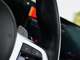 BMW 330 (2023) thumbnail 53