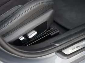 BMW 330 (2023) thumbnail 57