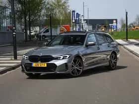 BMW 330 (2023) thumbnail 58