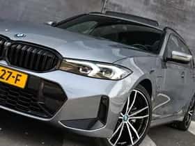 BMW 330 (2023) thumbnail 62
