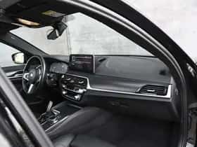 BMW 530 (2023) thumbnail 15