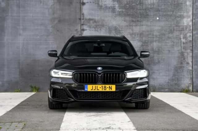 BMW 530 (2023) thumbnail 4