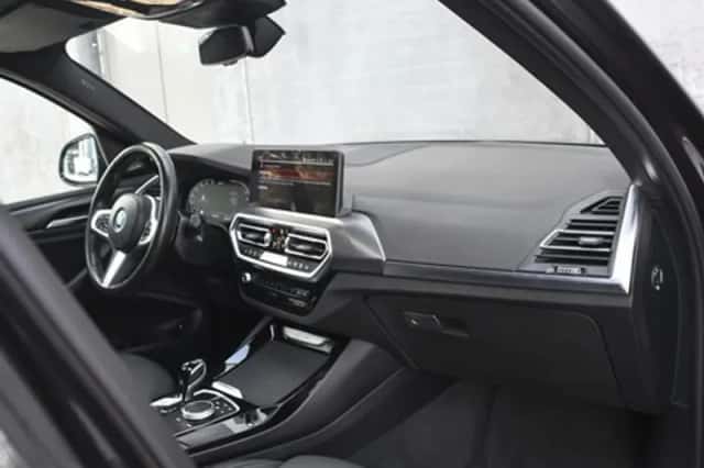 BMW X3 (2023) thumbnail 13