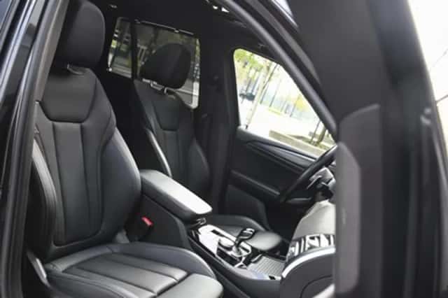 BMW X3 (2023) thumbnail 14