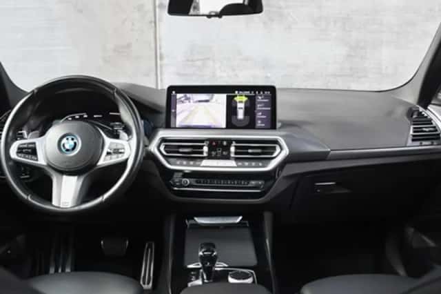 BMW X3 (2023) thumbnail 23