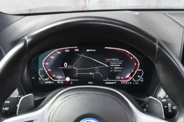 BMW X3 (2023) thumbnail 25