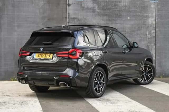 BMW X3 (2023) thumbnail 7