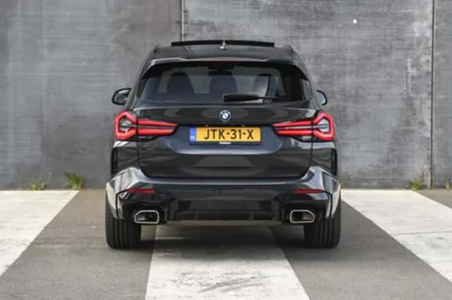 BMW X3 (2023) thumbnail 9