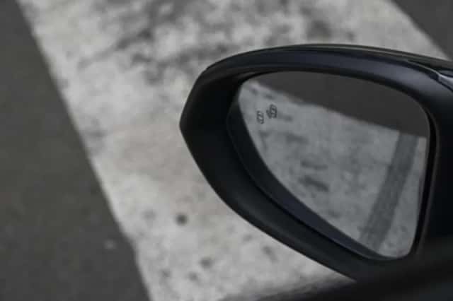 Lynk & Co 01 (2023) thumbnail 11