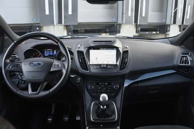 Ford Kuga (2019) thumbnail 17