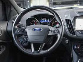 Ford Kuga (2019) thumbnail 18