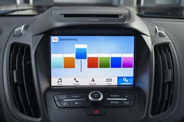 Ford Kuga (2019) thumbnail 23