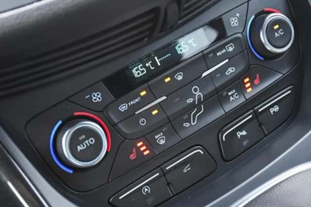 Ford Kuga (2019) thumbnail 28