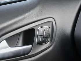 Ford Kuga (2019) thumbnail 35