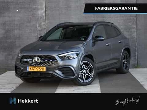 Mercedes-Benz GLA (2025) — foto 1