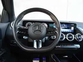 Mercedes-Benz GLA (2025) thumbnail 16