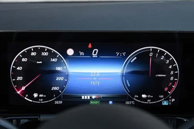 Mercedes-Benz GLA (2025) thumbnail 17