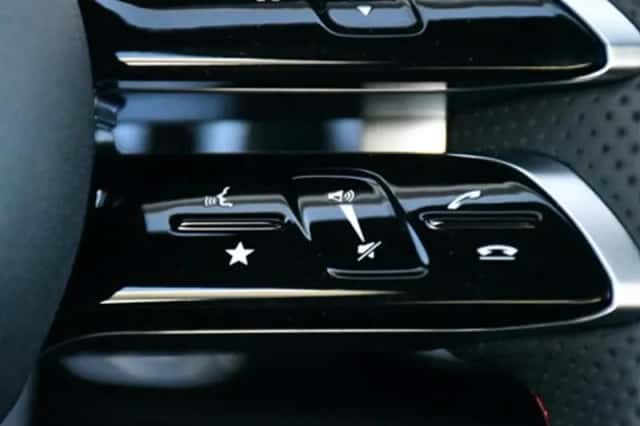 Mercedes-Benz GLA (2025) thumbnail 28