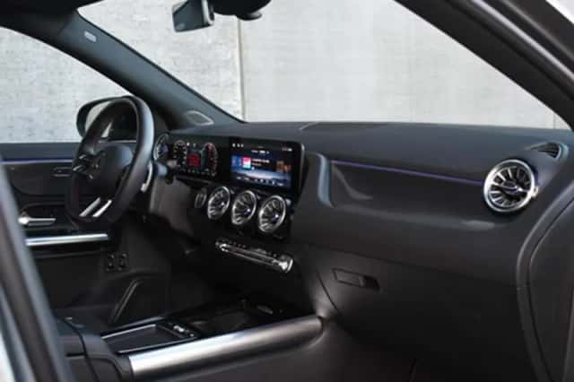 Mercedes-Benz GLA (2025) thumbnail 9