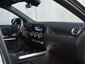Mercedes-Benz GLA (2025) thumbnail 9