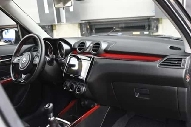 Suzuki Swift (2023) thumbnail 11