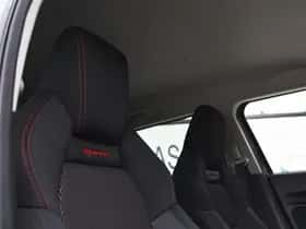 Suzuki Swift (2023) thumbnail 13