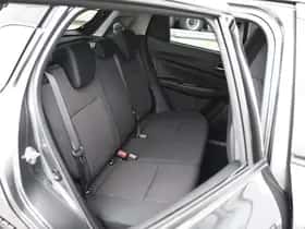 Suzuki Swift (2023) thumbnail 14