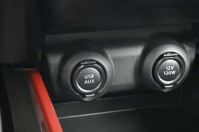 Suzuki Swift (2023) thumbnail 26