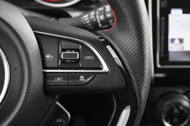 Suzuki Swift (2023) thumbnail 29
