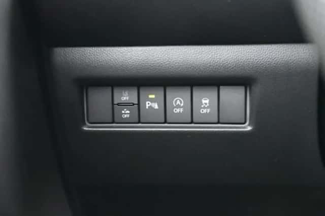 Suzuki Swift (2023) thumbnail 31
