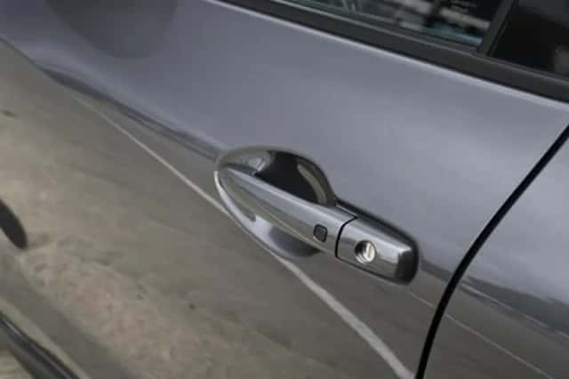 Suzuki Swift (2023) thumbnail 33
