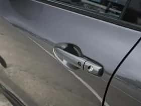 Suzuki Swift (2023) thumbnail 33