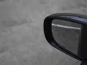 Suzuki Swift (2023) thumbnail 9