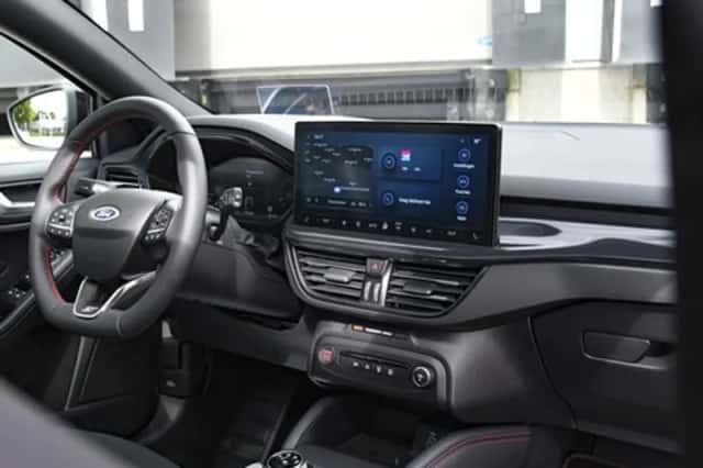 Ford Focus (2024) thumbnail 16