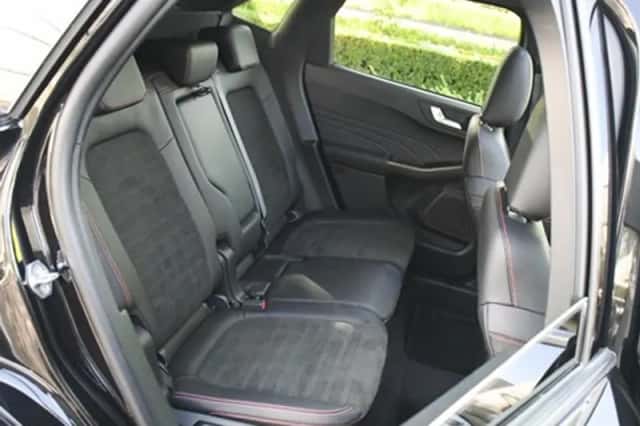 Ford Kuga (2024) thumbnail 18