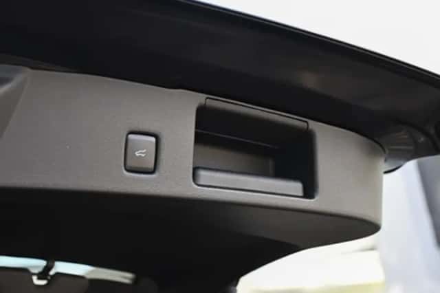 Ford Kuga (2024) thumbnail 22
