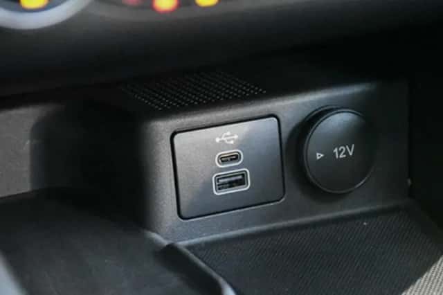 Ford Kuga (2024) thumbnail 36