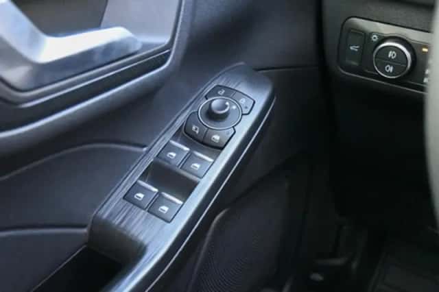 Ford Kuga (2024) thumbnail 45