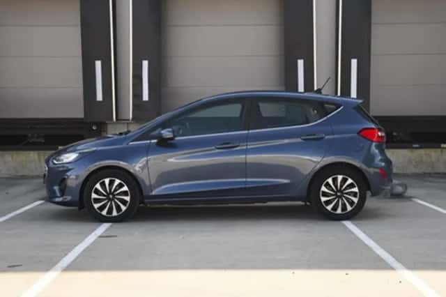 Ford Fiesta (2023) thumbnail 3